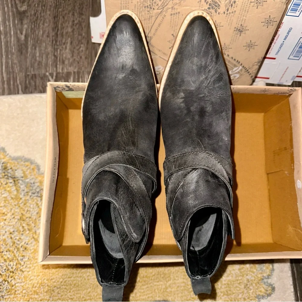 FREE PEOPLE Leather Booties